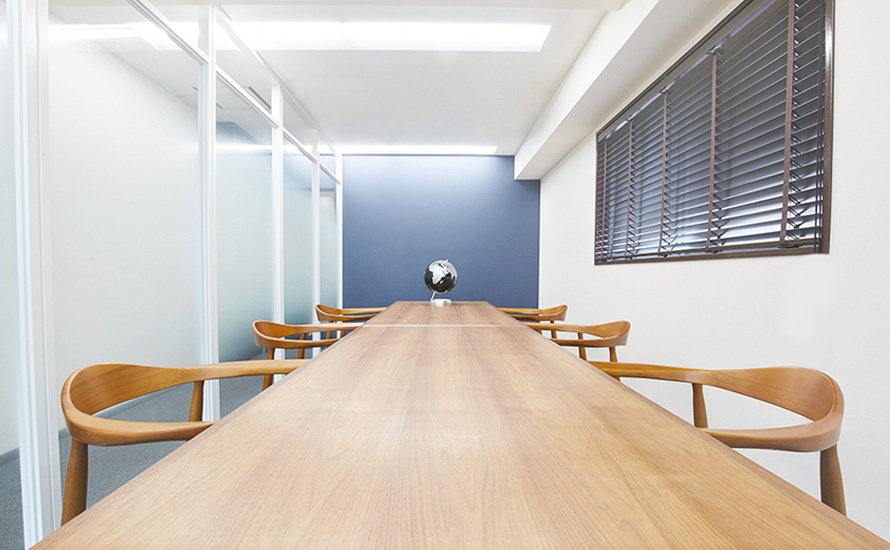 新たな一歩をあなたとともに For your new step 男性による男性のための離婚相談